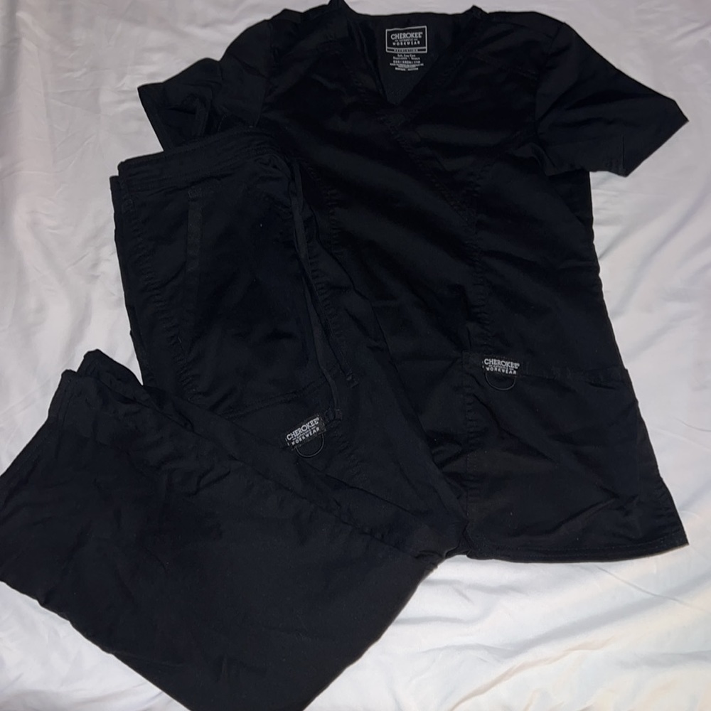 Black Cherokee Workwear Revolution Scrub Set ✨